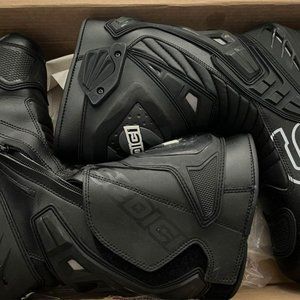 Sedici Ultimo Race Boots